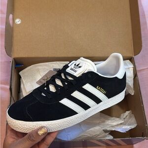 Adidas Gazelle Black and White Sneakers (5.5M/7.5W)